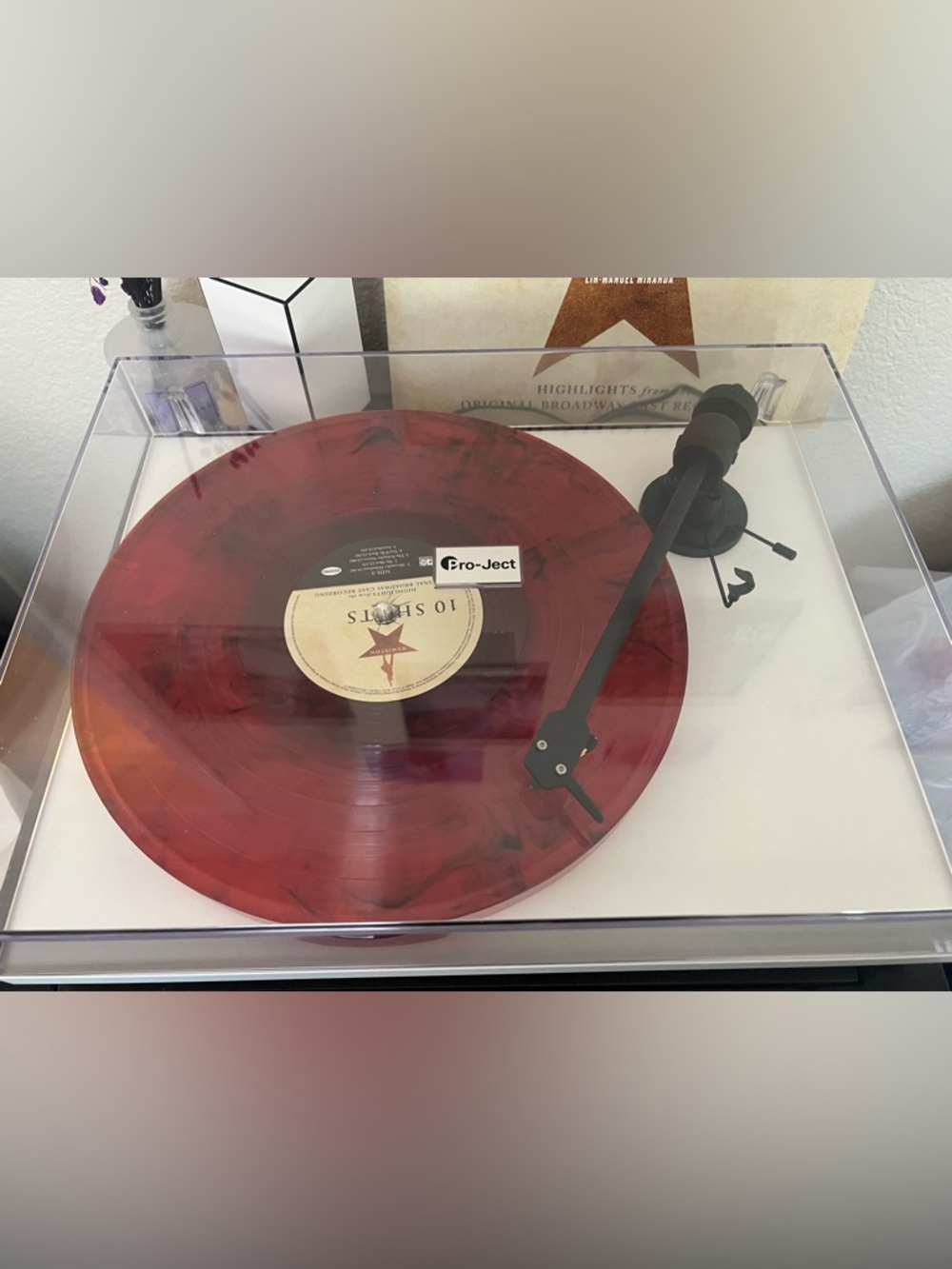 Pro-Ject Turntable Vinyl Player E1 with transparent disk